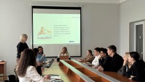 Засідання наукового гуртка «Конституційний дискурс» на тему: «Аналіз нормативно-правових документів з…