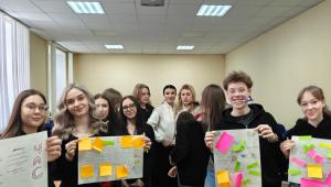 Історія філософії у форматі тренінгу: командна робота, дискусії та інтелектуальний пошук