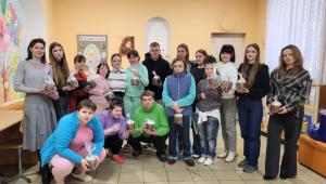 ВЕЛИКДЕНЬ ЄДНАЄ СЕРЦЯ: АКАДЕМІЧНА РОДИНА ДАРУЄ РАДІСТЬ ДІТЯМ