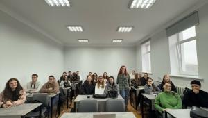 Кураторська година на тему «Стереотипи, що заважають рівності: як їх розпізнати і подолати»