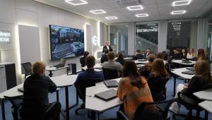 Бінарне заняття із народним депутатом України:  діалог про зміст і дух закону