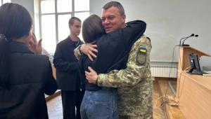 Зустріч поколінь: майбутні юристи та психологи поспілкувалися з Героями України