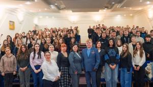 «Як починалася війна»: зустріч із Героєм України Володимиром Жемчуговим