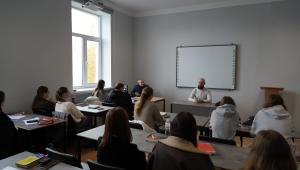 ОСВІТНІЙ ПРОЄКТ «ЗАПРОШЕНИЙ ЛЕКТОР». ПРАКТИКА ЗАСТОСУВАННЯ ЗАХОДІВ ЗАБЕЗПЕЧЕННЯ КРИМІНАЛЬНОГО ПРОВАДЖЕННЯ:…