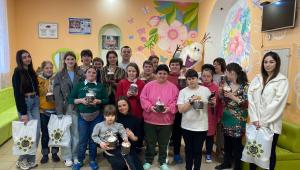 Наші традиції: вітання підшефних з Великоднем